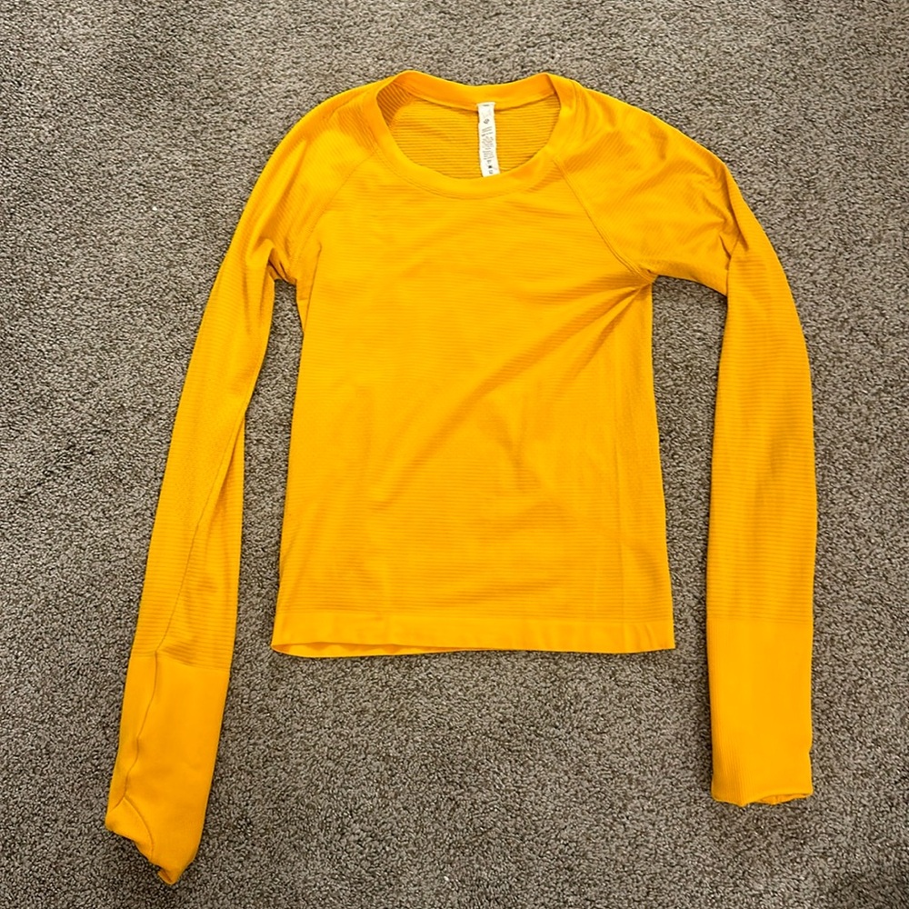 LULULEMON swiftly long sleeve race length top